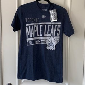 NWT Toronto Maple leafs hockey t shirt